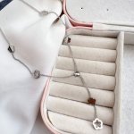 Robie necklace - Image 2